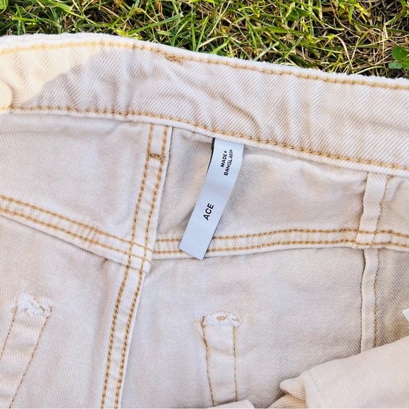 Weekday Ace cream wide jeans size 28 - Picture 3 of 5